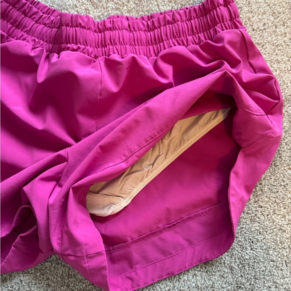 Peloton pink running shorts - Picture 4 of 4